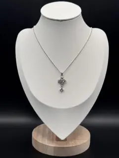 フラワーモチーフ ネックレス シルバーカラー ラインストーン シンプル