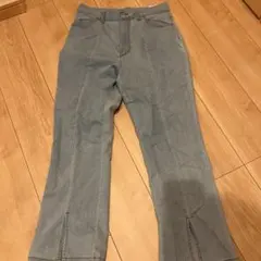ライトブルー デニムパンツ スリット入り