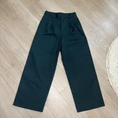 GU ダークグリーン ワイドパンツ