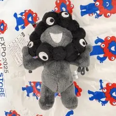 新品未使用　黒ミャクミャク　立ち　カラビナ付きマスコット　ブラック　大阪万博