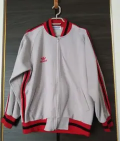 adidas ジップアップジャケット グレー/レッド