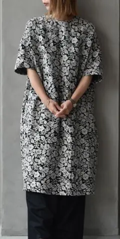 R&D.M.Co- オールドマンズテーラー　ワイルドベリーワンピースのサムネイル