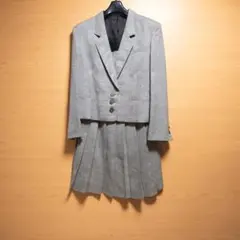 グレー スーツ　 ジャケット・スカートセット　平成　レトロ　レディース
