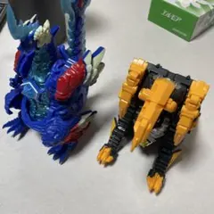 人*？様 ウルトラマンオメガ怪獣２体まとめ売り