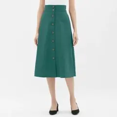 GU ジーユーフロントボタンミディスカート　グリーン　M