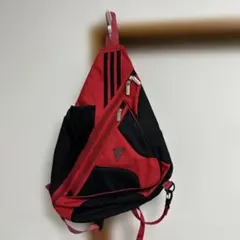 adidas 赤黒 スリングバッグ