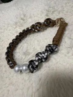 スマホ ハンドストラップ パラコード