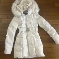 GYDA ホワイトダウンジャケット ファー付き