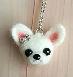 トラの着ぐるみ白チワワストラップ 羊毛フェルトハンドメイド - メルカリ