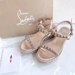 ルブタン　厚底　ピラクロウ　スタッズ　ストラップ　サンダル　フラットシューズ　靴のサムネイル