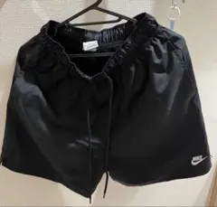 NIKE ブラック ショートパンツ