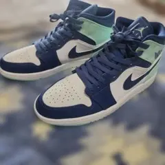 美品 Nike Air Jordan 1 Mid 