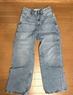 HOLLISTER Ultra High-Rise Baggy デニムのサムネイル