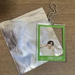 タクヤ アクリルフレームキーホルダー