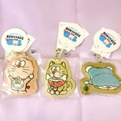 100%ドラえもん&フレンズ展 キーチェーン 桜 柴犬 - メルカリ