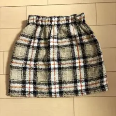 GU ベージュのチェック柄　ツイードスカート