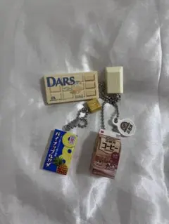 ミニチュアお菓子セット DARS・パイナップルアメ・コーヒー