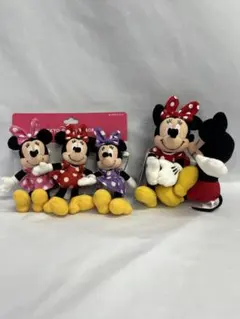 【38】ディズニーリゾート　Disney ぬいぐるみバッジ　3体セット　ミニー