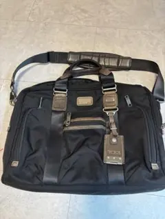 Tumi Alpha BRAVO ブラック ビジネスバッグ