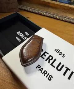 新品 ベルルッティ マネークリップ カリグラフィ パティーヌ ヴェネチアレザーのサムネイル