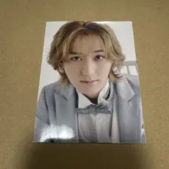 B&ZAI 橋本涼　厚紙切り抜き　たて9.9cm×よこ7.9cm