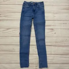 【ZARA】スキニーデニムパンツのサムネイル