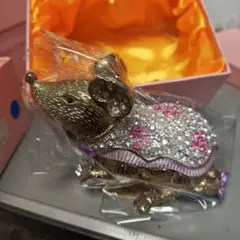 クリスタル装飾のねずみの小物入れ ②