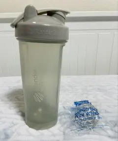 2026年最新】ブレンダーボトル 28ozの人気アイテム - メルカリ