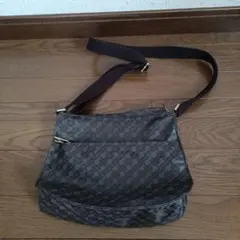 ゆみちゃん様専用　ゲラルディー二 ショルダーバッグ 斜め掛け◎E204