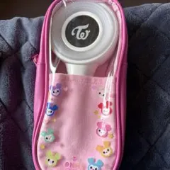 TWICE ペンライトケース カード 缶バッチ - メルカリ