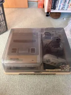 Nintendo Super Famicom 本体 AV線欠品 ケース付きオマケ