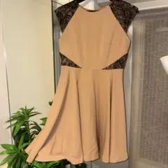 ナノユニバース　ノースリーブ フレアワンピース ベージュ　結婚式