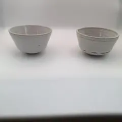 白い陶器製湯飲み2個セット