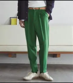 テーパードセミワイドパンツ 緑色 スラックスのサムネイル