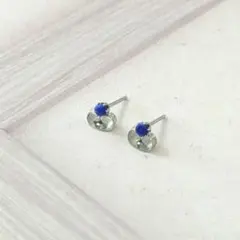 SALE価格【医療用ステンレス使用】ラピスラズリの一粒ピアス