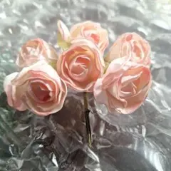 新品　きらきら可愛いピンクの薔薇　造花　6個セット