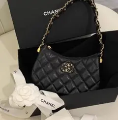 ブラック ショルダーバッグ