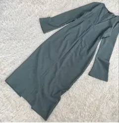 美品　ZARA Vネック ロングワンピース 長袖