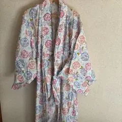 花柄浴衣風キッズ服（140センチくらい）