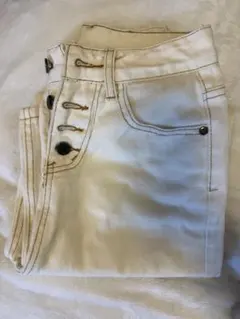 ストレートレッグジーンズコントラストステッチハイウェスト