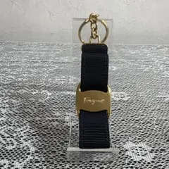 Salvatore Ferragamo キーホルダー ヴァラ ゴールドカラーのサムネイル