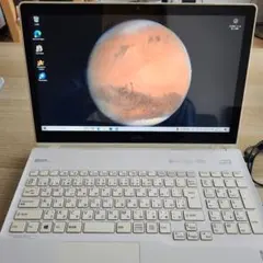 富士通 LIFEBOOK 15.6インチ ホワイトノートPC