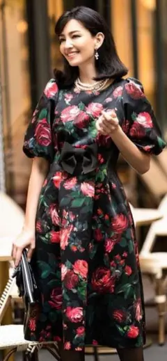 新品未使用　エムズグレイシー　黒地に薔薇柄　ウエストリボン　ワンピース　タグ付き 2026年最新】エムズグレイシー ワンピース 薔薇の人気アイテム - メルカリ