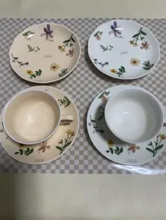 未使用　ナルミ ペアカップアンドソーサー 花柄