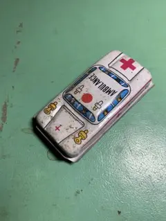 昭和レトロ ブリキ ミニカー 救急車 AMBULANCE 当時物　日本製のサムネイル