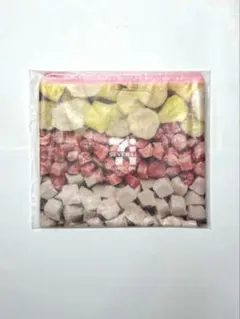 新品未使用未開封極美品　セブンイレブン Happyくじ　スムージーフラットポーチ