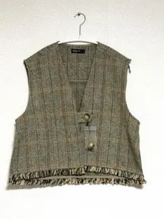 KURASHI & Trips ヘリンボーンベスト　よしいちひろ ワードローブを新鮮に」ヘリンボーン柄のウールベスト / よしいちひろ