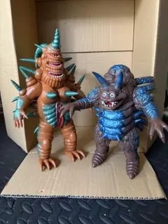 サソリンガ＆サザン星人「シルバー仮面」登場怪獣（ベアモデル）ソフビ