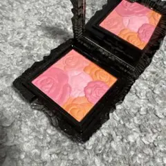 ANNA SUI アナスイ　ローズチークカラーN 301のサムネイル