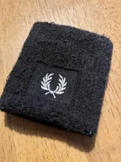 フレッドペリー　リストバンド
